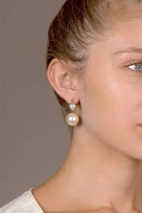 dior oversized pearl earrings|christian Dior pearl earrings price.